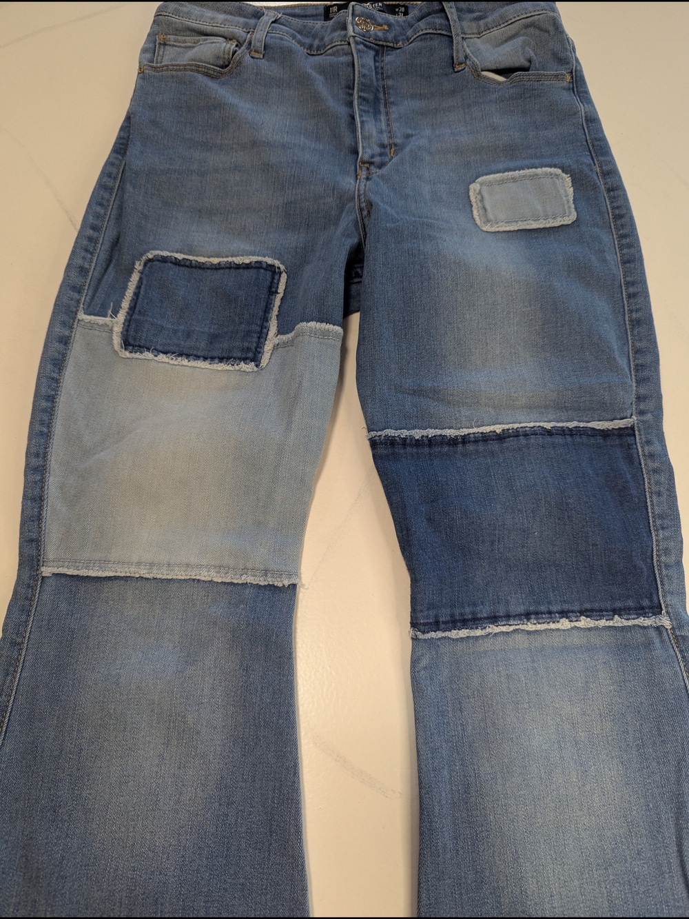 Hollister Patchwork High Rise Flare Raw Hem Soft Stretch Juniors Size 11R 30/31 - Picture 2 of 10